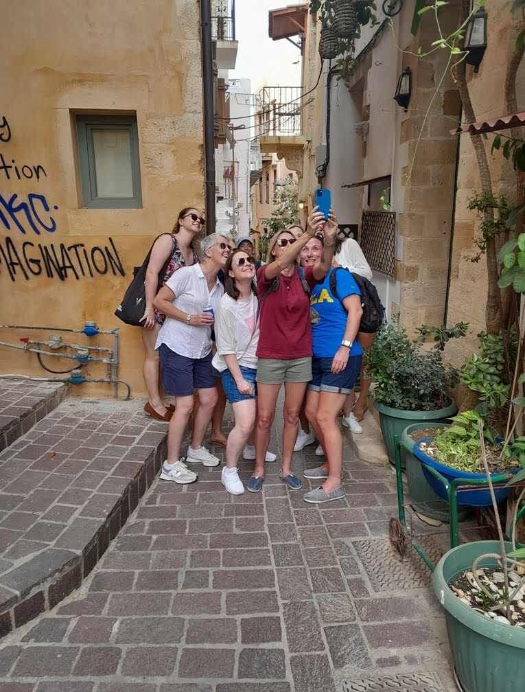 Rz21SJXP_Bonnie and Clyde Chania Beer Tour 23.09.04 (1).jpg